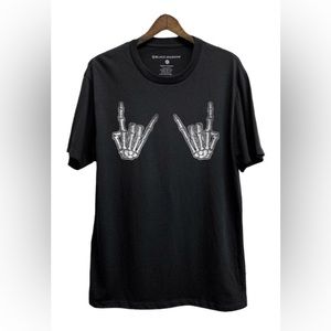 Skeleton hands  t-shirt